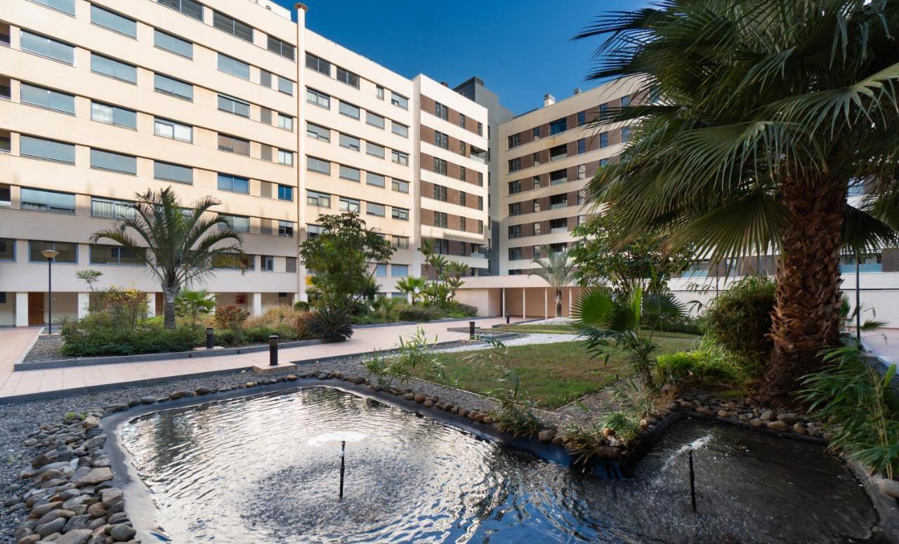 Malaga Centro Maria Zambrano Apartman Kültér fotó