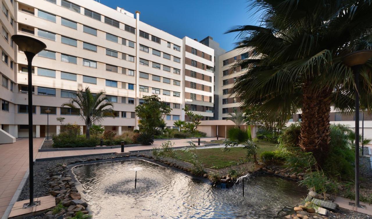 Malaga Centro Maria Zambrano Apartman Kültér fotó
